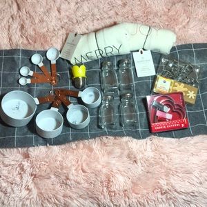 Farmhouse Kitchen Decor & Accessories Bundle